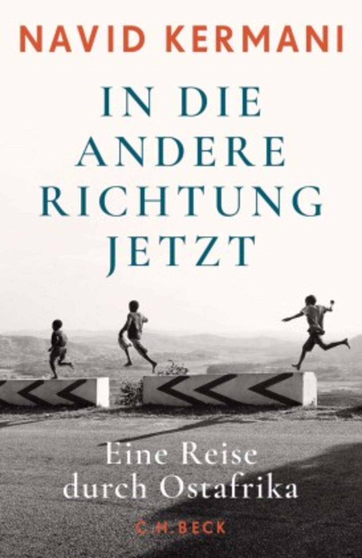 Buchcover mit einer schwarz-weiß-Fotografie spielender Kinder