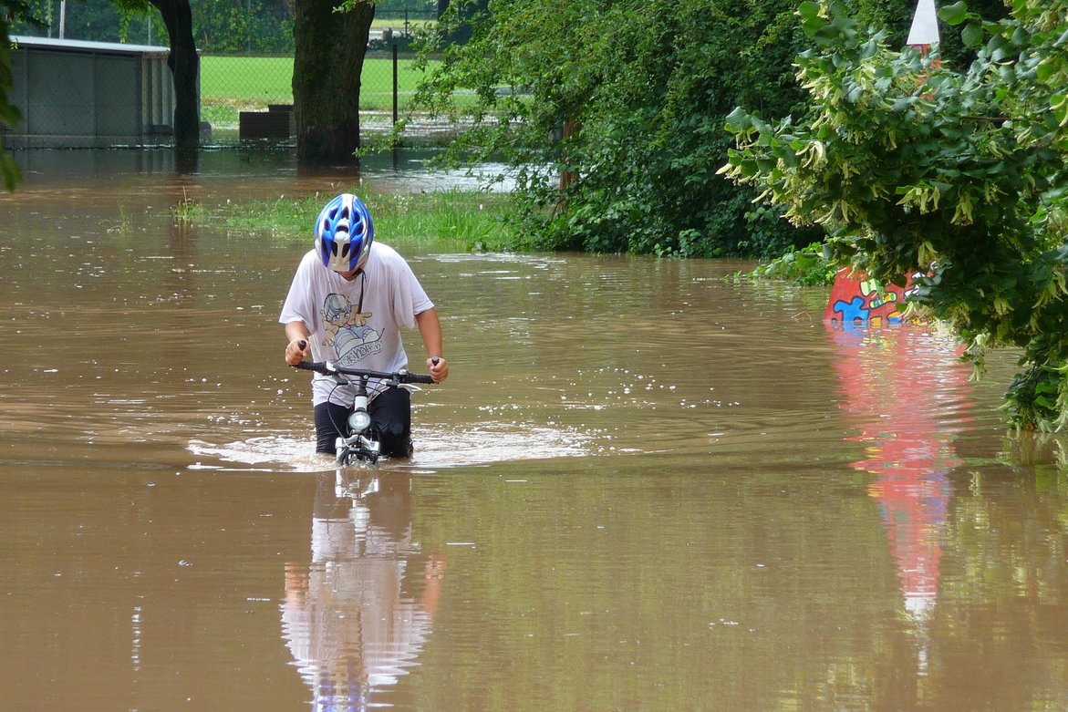 Hochwasser am 04.07.2010.JPG Hochwasser am 04.07.2010